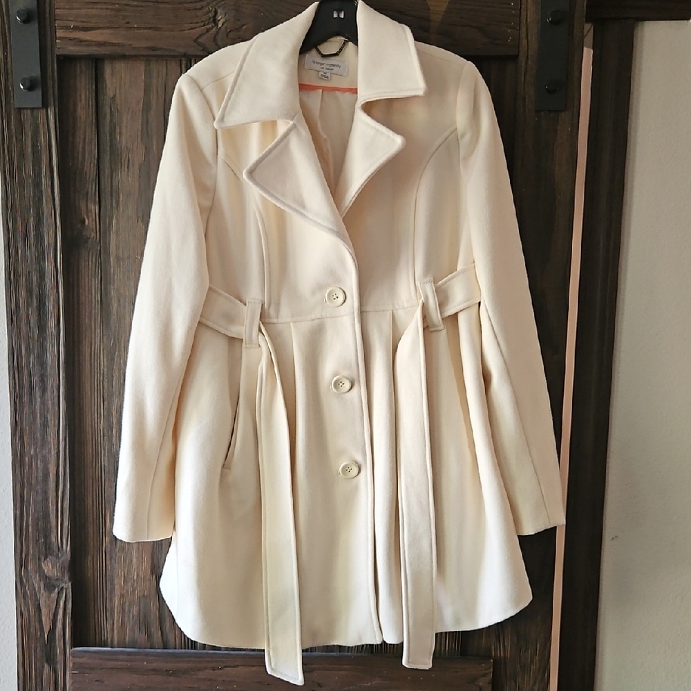 Liz Lange Cream Trench Coat